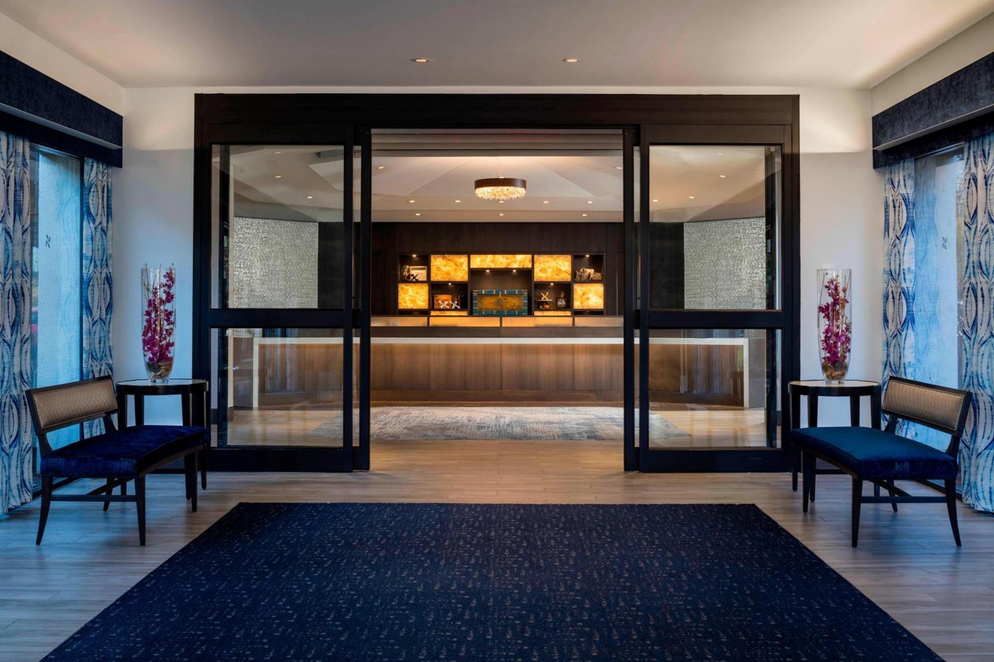 Four Points By Sheraton Norwood Conference Center Exterior foto