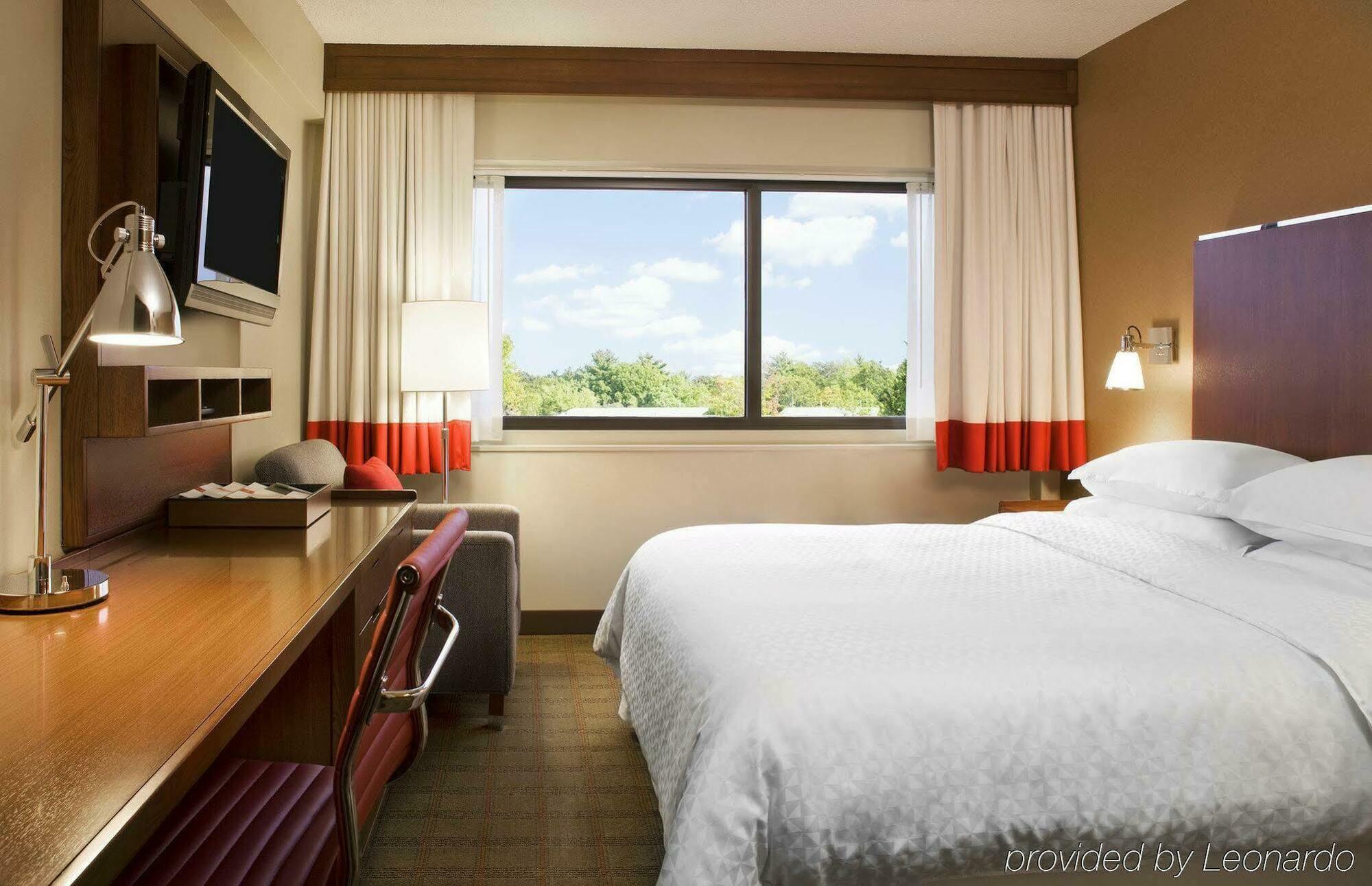 Four Points By Sheraton Norwood Conference Center Exterior foto